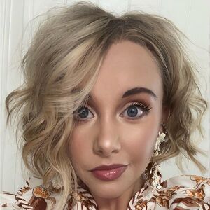 Meet your Posher, Ande